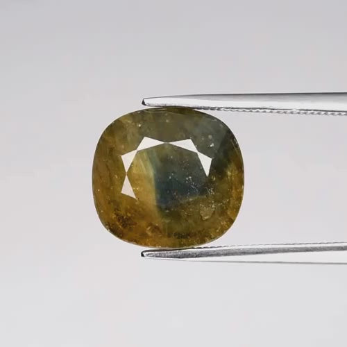 Natural Blue-Greenish Yellow Sapphire - Cushion Cut - 6.33 ct (11.0 x 10.5 x 6.0 mm)
