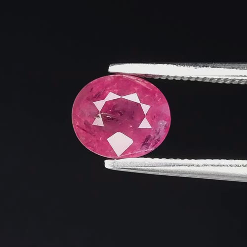 Natural Pink Sapphire - Oval Cut - 1.41 ct (6.5 x 5.6 x 4.1 mm)