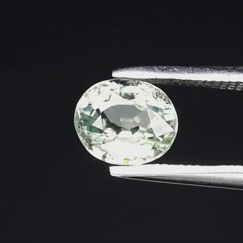 Natural Green Sapphire - Oval Cut - 1.18 ct (6.3 x 5.3 x 3.7 mm)