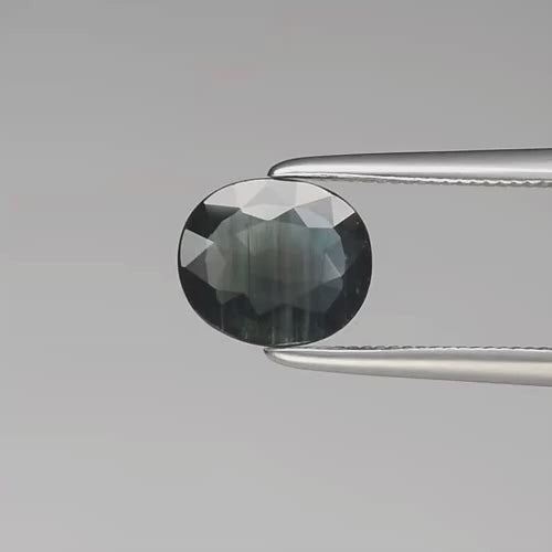 Natural Unheated Thai Sapphire – 0.95 Ct Oval Cut (Bluish Green)