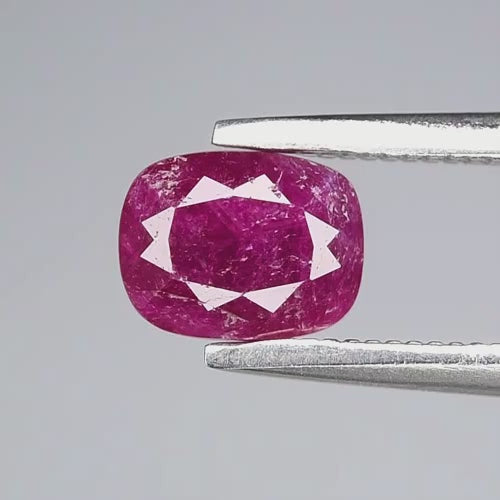 Natural Unheated Ruby - Cushion Cut - 0.57 ct (5.8 x 4.5 x 2.2 mm)