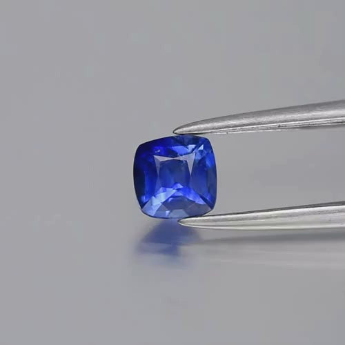 0.38 ct Natural Blue Sapphire Cushion 4.0 x 4.0 x 2.7 mm – Sri Lanka