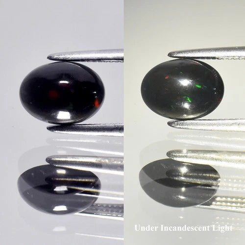 Natural Black Opal - Oval Cabochon - 0.76 ct (7.8 x 5.5 x 3.6 mm)