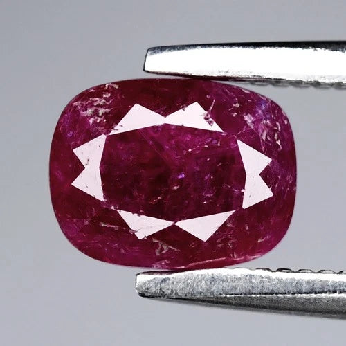 Natural Unheated Ruby - Cushion Cut - 0.57 ct (5.8 x 4.5 x 2.2 mm)